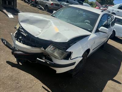 Volkswagen Passat B5 1.9 TDI -ATJ- bontott alkatrészei