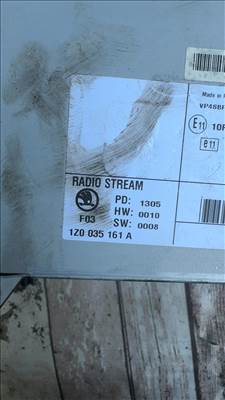 Autórádió CD egység - Skoda Octavia II 1Z0 035 161 A
