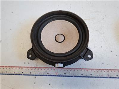 Toyota Rav 4 (XA40) jobb hátsó hangszóró 8616052331