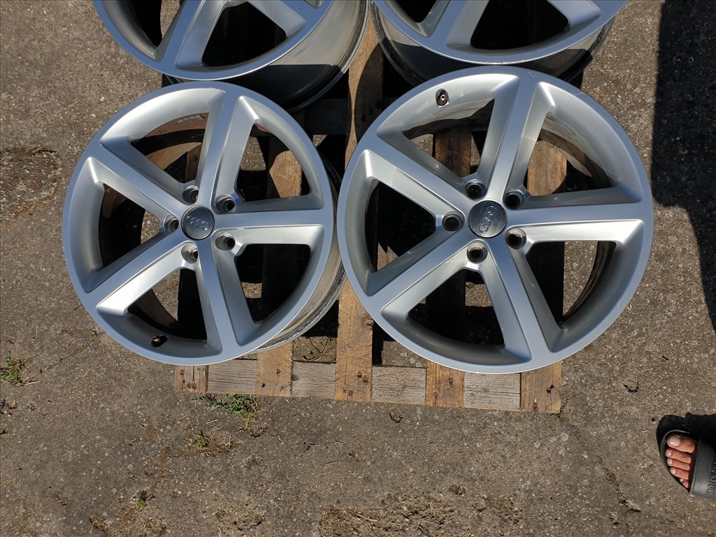 18" 5x112 Audi A4 B8 S-line 2. kép