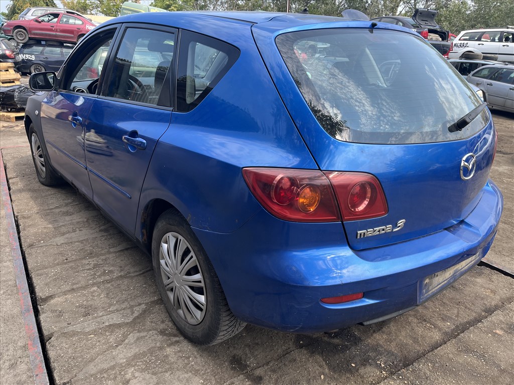 Mazda 3 (BK) 1.6D bontott alkatrészei 2. kép