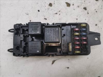 MITSUBISHI CARISMA (DA_) 1.8 GDI (DA2A) Biztosítéktábla Utastér #45770# MB953355