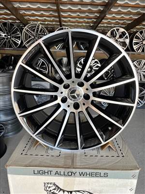 Mercedes gyári cikkszámos Amg 20” alufelni