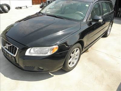 Volvo V70 D5 bontott alkatrészei