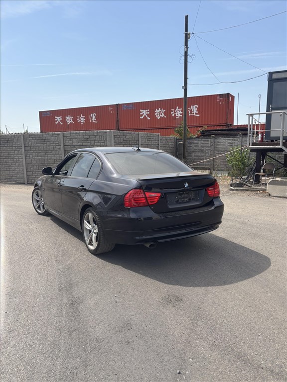 BMW 316 (E90, E91, E92, E93) bontott alkatrészei 3. kép