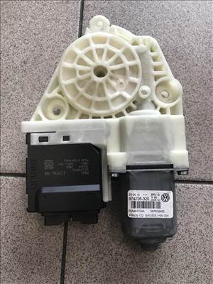 Volkswagen Passat B7 jobb hátsó ablakemelő motor 3AA959794