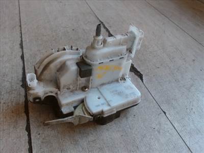 VOLKSWAGEN polo variant 97-01 jobb első ajtó zárszerkezet központizáras
