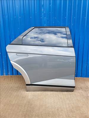 Hyundai Ioniq 5 2021-től jobb hátsó ajtó sérülésmentes
