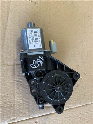 Kia Venga/ix20 jobb hátsó ablakemelő motor 834601p000