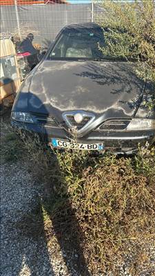 Alfa Romeo 166 bontott alkatrészei vagy egyben bontásra eladó