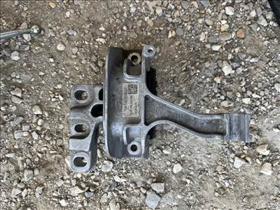 Motortartó bak 5Q0 199 262 BE