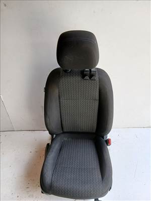 19061 opel mokka x 2012 ülés   jobb első  