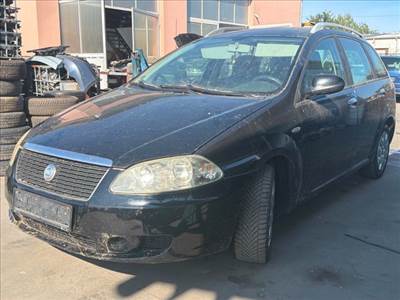 Fiat Croma II Bal első Sárvédő *169729*