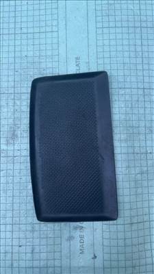 Középkonzol gumibetét - Volkswagen Golf Mk5 1K0 858 167