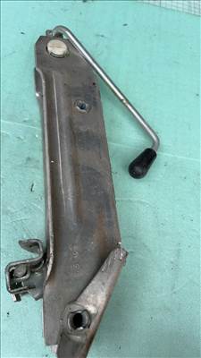 Autóemelő - Audi A3 8L 8L0 011 031 A