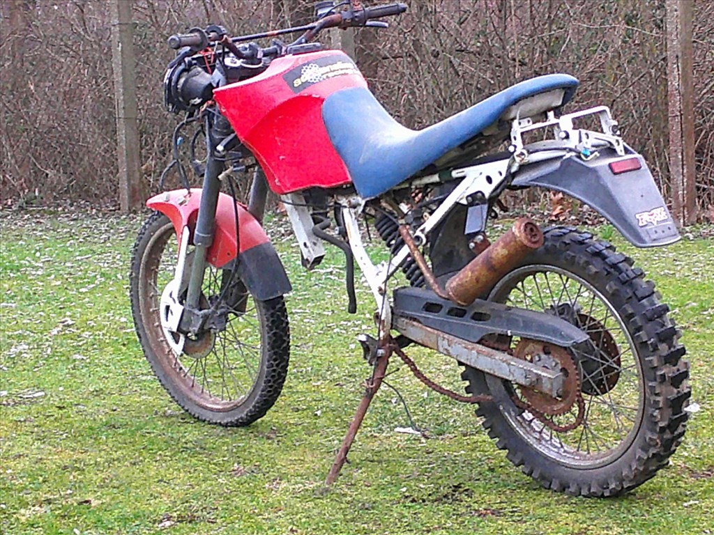 GARELLI 125 CM3-ES CSUPASZ FŐVÁZ MOTORBLOKK ,ÉS PAPIROK NÉLKŰL OLCSÓN 4. kép