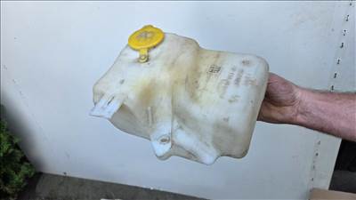 Opel Corsa B ablakmosó ablakmosó folyadék tartály 