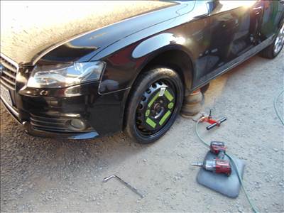 Audi A4 - B8 új gyári 19 colos mankókerék vékony pótkerék 125/70r19 mérettel 8k0601027d