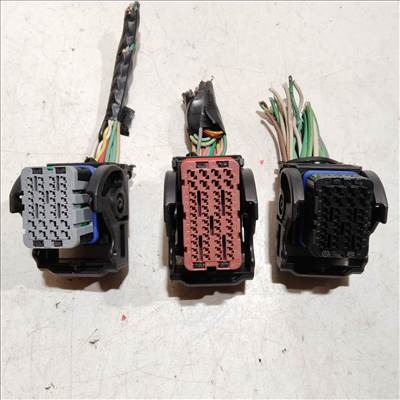 209777 Peugeot 207, 307 1,6 16v benzin motorvezérlő elektromos csatlakozó 0261201611