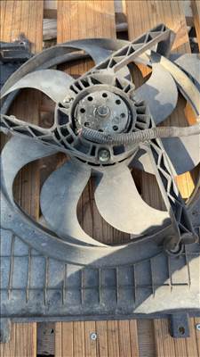 Hűtőventilátor keret (hűtőventilátor kerettel) - Volkswagen Golf IV / Bora (also fits Audi A3, TT; Škoda Octavia I; Seat Leon, Toledo) 1J0 121 207
