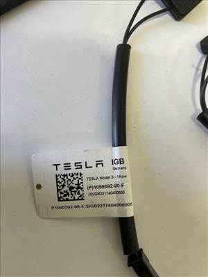 Tesla Model 3 kábelköteg