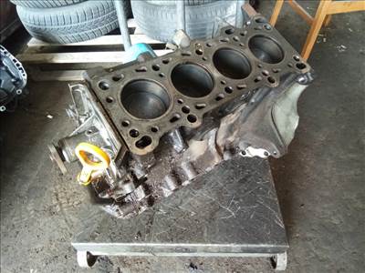 MAZDA DEMIO 98.08-00.05 Motor. benzin fűzött blokk hengerfej nélkül