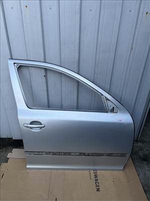 Skoda Octavia II (1Z) jobb első ajtó  1z0831312