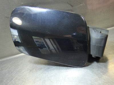 Audi A8 4E modellfrissítés tankajtó tanksapka 4E0809857E fekete LZ9Y használt