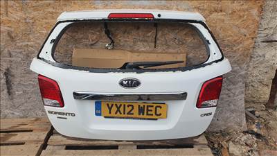 Csomagtér ajtó 2012 Kia Sorento üveg törött