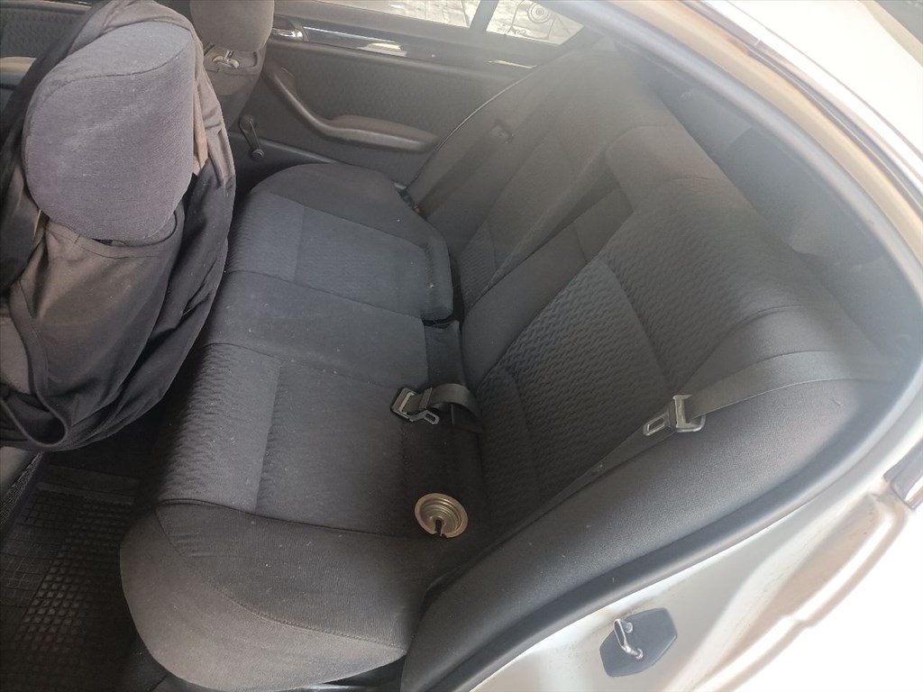 BMW 3 (E46) 320 i - Bontódik! 12. kép