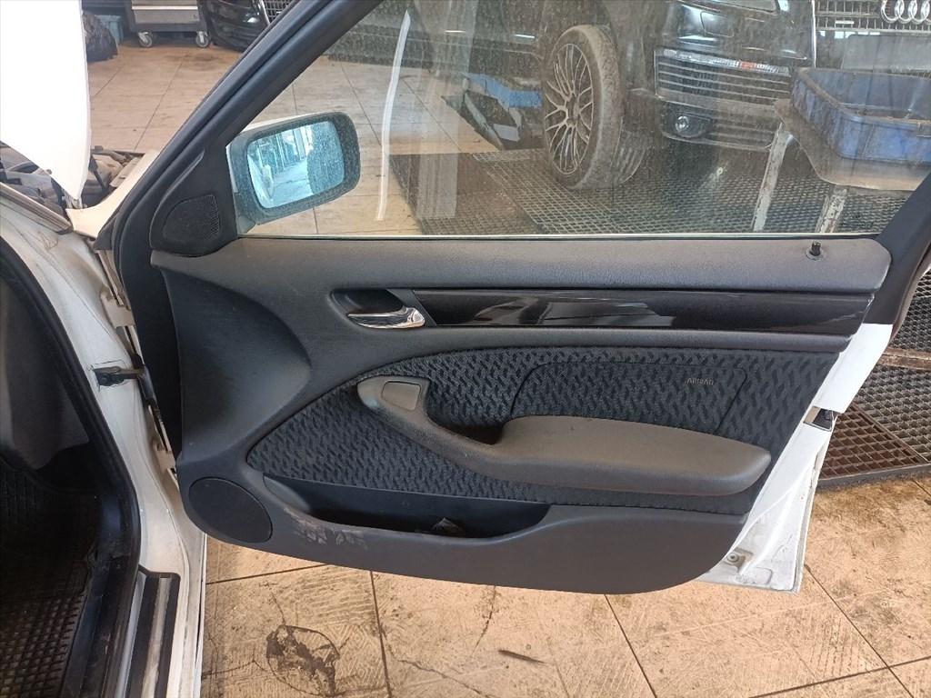 BMW 3 (E46) 320 i - Bontódik! 14. kép