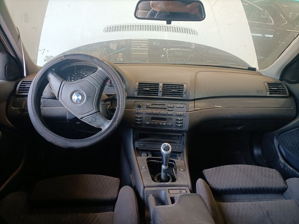 BMW 3 (E46) 320 i - Bontódik! 18. kép