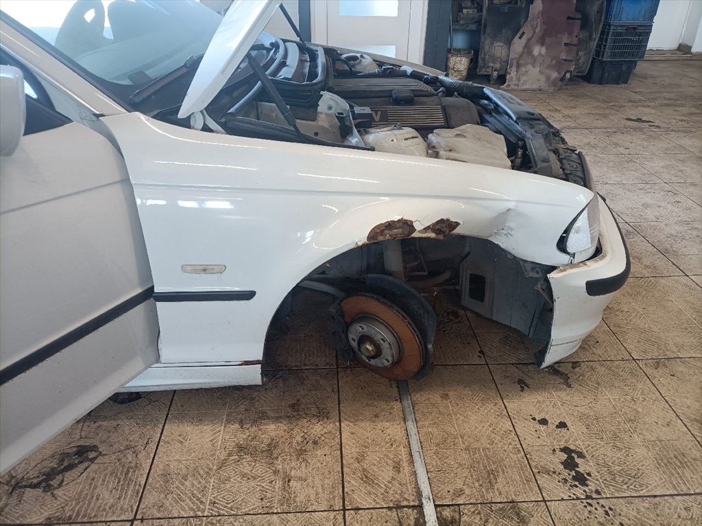 BMW 3 (E46) 320 i - Bontódik! 20. kép