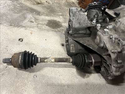 Volvo V40 T3 sebességváltó  p1285219