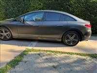  5x112 lyukosztású 19"  (gyári felni) alufelni, rajta 255/45 újszerű Bridgestone nyári gumi gumi 
