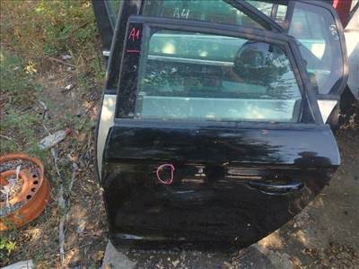 Audi A1 Sportback 2011-2018 bal hátsó ajtó üresen 