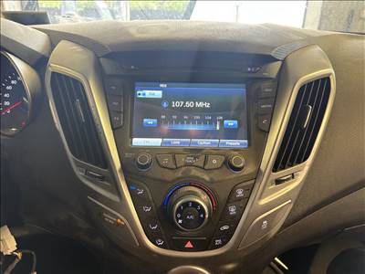 Hyundai Veloster (FS) klímapanel, középső szellőző 
