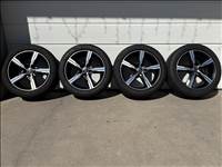 Volvo R Design 5x108 17" alufelnik téli gumikkal olcsón
