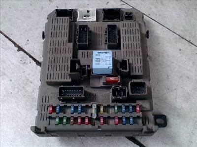 CITROEN C5 -04.09 Biztosítéktábla BCM BSI BSM SAM GEM modul Utastér