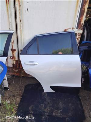 Kia Niro II Jobb hátsó ajtó