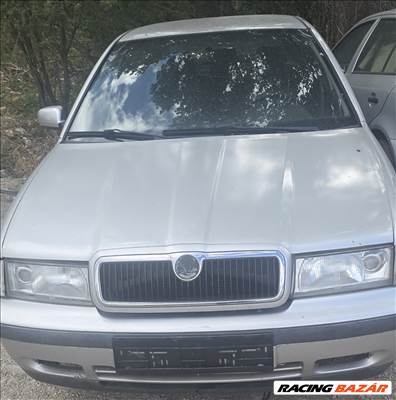 Skoda Octavia I bontott alkatrészei 1.6 BFQ,AKL