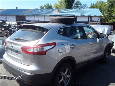 Nissan Qashqai (J11) 1.2 DIG-T Hátsóhíd 