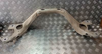 Porsche Cayenne S 92A hátsó 7P0 438 207 7P0438207 eredeti használt - segédkeret