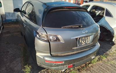 Infiniti FX / QX70 Csomagtér ajtó 
