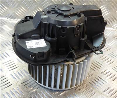 Porsche Cayenne 92A utastéri ventilátormotor 7P0820021H eredeti használt