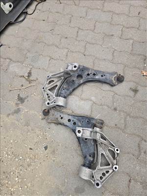 Peugeot 308 I Bal első lengökar trapéz