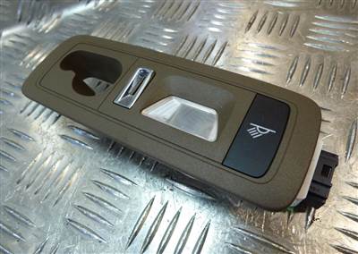 Porsche Cayenne 92A jobb oldali olvasólámpa 7P5947292E barna eredeti használt