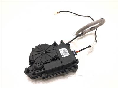 BMW 3 Touring (G21, G81) 2019 - 2022 Hátsó csomagtérajtó zár UA743062608