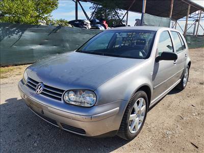 Volkswagen Golf 4 1.6-16(BCB) bontott alkatrészei, LD7V színben eladók
