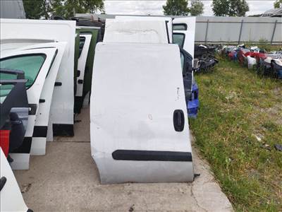 Opel Combo 2012-2018 / Fiat Doblo 2010-2022 jobb tolóajtó kompletten 